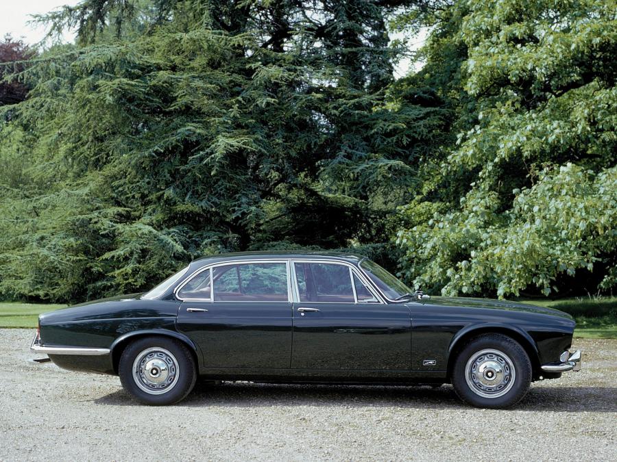  Jaguar XJ6 1968 года  (фото 11 из 11)